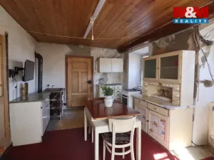 Prodej rodinného domu, Žalany - Černčice, 240 m2
