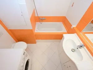 Pronájem bytu 2+kk, Praha - Bohnice, Zelenohorská, 42 m2