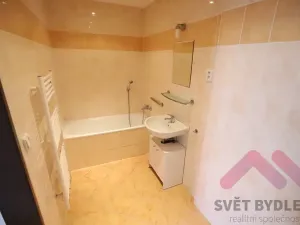 Pronájem bytu 2+kk, Praha - Košíře, Plzeňská, 55 m2