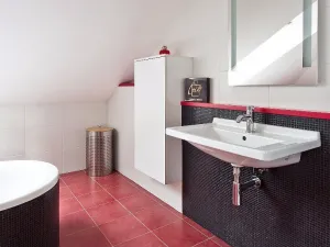 Pronájem domu, Praha - Modřany, Herrmannova, 230 m2