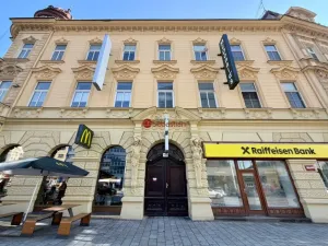 Pronájem kanceláře, Pardubice - Zelené Předměstí, třída Míru, 182 m2