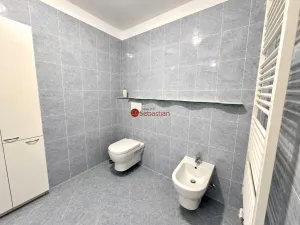 Pronájem kanceláře, Pardubice - Zelené Předměstí, třída Míru, 71 m2