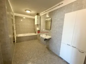 Pronájem bytu 3+kk, Pardubice - Zelené Předměstí, třída Míru, 71 m2