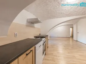 Prodej rodinného domu, Zákupy, U Stadionu, 272 m2