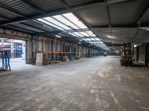 Pronájem skladu, Ostrava, Navrátilova, 30404 m2