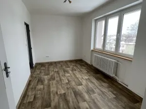 Pronájem bytu 3+1, Hradec Králové - Pražské Předměstí, Dykova, 65 m2