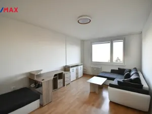 Pronájem bytu 1+1, Hradec Králové - Nový Hradec Králové, třída Edvarda Beneše, 40 m2