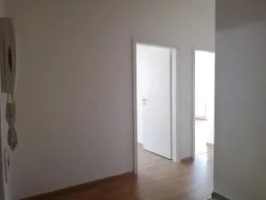 Pronájem bytu 2+1, Praha - Smíchov, Podbělohorská, 41 m2