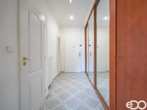 Prodej bytu 2+1, Praha, Na Jezerce, 66 m2