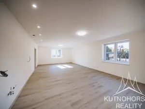 Prodej rodinného domu, Červené Pečky, Husova, 177 m2