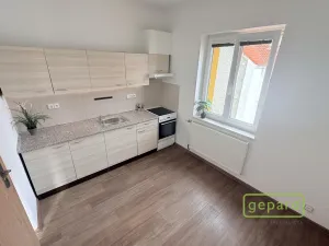 Pronájem bytu 2+1, Dobříš, náměstí Svobody, 64 m2