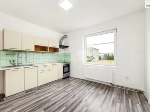 Prodej bytu 3+1, Veltruby, Bytovky, 88 m2