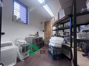 Pronájem restaurace, Praha - Malešice, Akademická, 200 m2