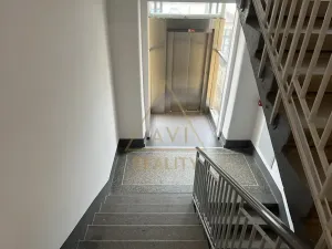 Pronájem bytu 2+kk, Praha - Bubeneč, dr. Zikmunda Wintra, 56 m2