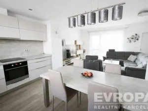 Prodej rodinného domu, Kolín - Kolín IV, Na Vršku, 158 m2