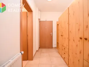 Pronájem bytu 1+kk, Beroun - Beroun-Město, V Zahradách, 36 m2