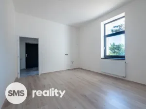 Pronájem bytu 2+kk, Hradec nad Moravicí - Domoradovice, 45 m2