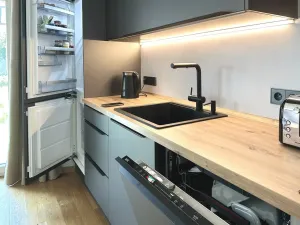 Pronájem bytu 1+kk, Praha - Smíchov, Kobrova, 50 m2