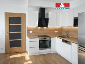 Pronájem bytu 2+kk, Praha, Lovosická, 57 m2