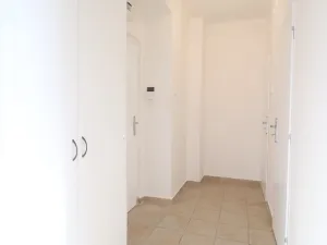 Pronájem bytu 1+1, Hradec Králové, Pospíšilova, 37 m2