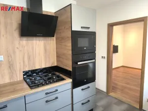 Pronájem bytu 2+1, Karlovy Vary - Drahovice, Gagarinova, 62 m2