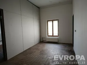 Pronájem skladu, Liberec - Liberec III-Jeřáb, Hanychovská, 10 m2