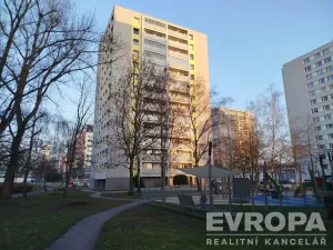 Prodej bytu 2+1, Pardubice - Zelené Předměstí, nábřeží Závodu míru, 53 m2