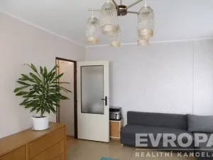 Prodej bytu 2+1, Pardubice - Zelené Předměstí, nábřeží Závodu míru, 53 m2