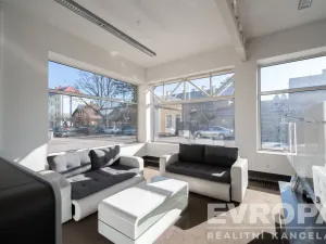 Prodej obchodního prostoru, Vrchlabí, Pražská, 265 m2