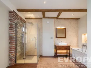 Prodej obchodního prostoru, Vrchlabí, Pražská, 265 m2