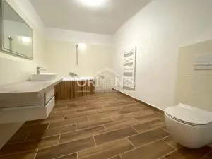 Pronájem bytu 2+kk, Kadaň, Mírové náměstí, 63 m2