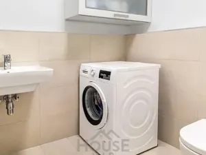 Prodej bytu 4+kk, Praha - Strašnice, Zvěřinova, 79 m2