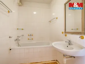 Pronájem bytu 2+kk, Mariánské Lázně - Úšovice, Kubelíkova, 47 m2