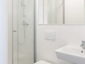 Pronájem bytu 1+kk, Praha - Vysočany, Poděbradská, 18 m2