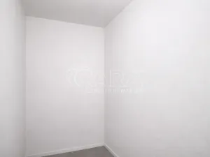 Pronájem bytu 2+kk, Praha - Vysočany, Pod Harfou, 52 m2