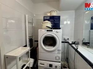 Pronájem bytu 1+kk, Praha - Střížkov, Zakšínská, 27 m2