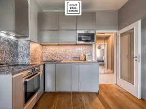 Prodej bytu 2+kk, Praha - Strašnice, Černokostelecká, 40 m2