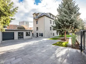 Pronájem bytu 1+kk, Praha, Květnická, 38 m2