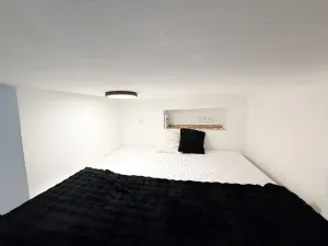 Pronájem bytu 1+kk, Praha - Vinohrady, Hradecká, 17 m2