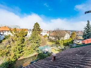 Pronájem rodinného domu, Praha - Kobylisy, Sedlecká, 200 m2