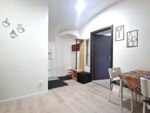 Pronájem bytu 2+kk, Benešov, Masarykovo náměstí, 44 m2