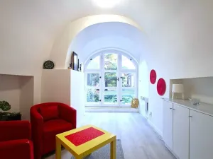 Pronájem bytu 2+kk, Benešov, Masarykovo náměstí, 44 m2