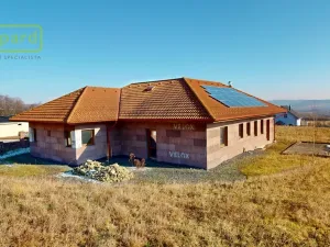 Prodej rodinného domu, Krupka - Unčín, Polní, 200 m2