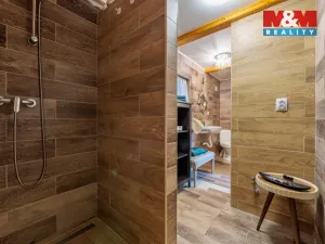 Prodej rodinného domu, Libá, 228 m2