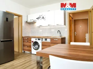 Pronájem bytu 1+1, Karlovy Vary - Bohatice, Lomená, 35 m2