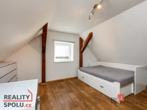 Prodej rodinného domu, Koloveč, nám. Svobody, 160 m2