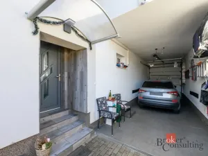 Prodej rodinného domu, Koloveč, nám. Svobody, 160 m2