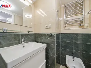 Prodej bytu 2+kk, Karlovy Vary, Krále Jiřího, 49 m2