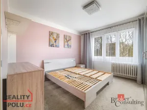 Prodej bytu 3+1, Plzeň - Doubravka, Železničářská, 77 m2