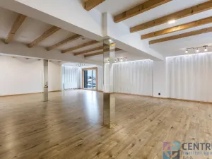 Pronájem obchodního prostoru, Jablonec nad Nisou, Pražská, 323 m2